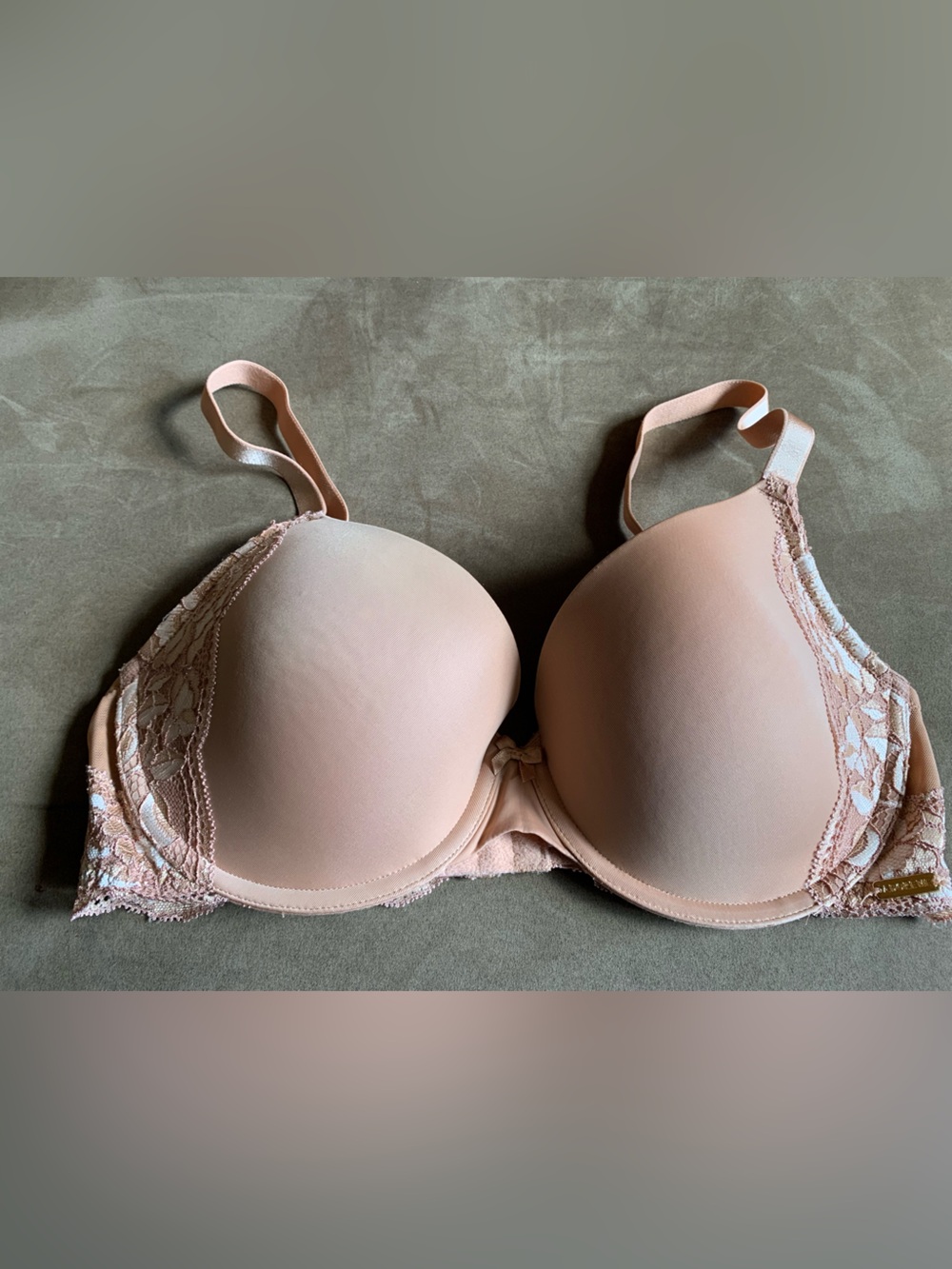 Adore Me 36C push-up bra featuring nude beige cups and white lace embellishments